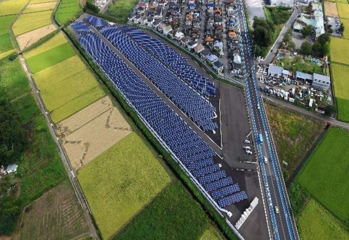 太陽光発電所の航空写真